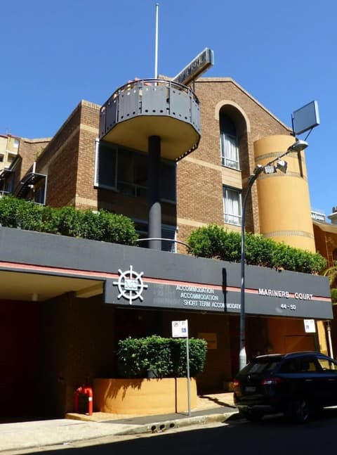 Mariners Court Hotel Sydney, Front of property