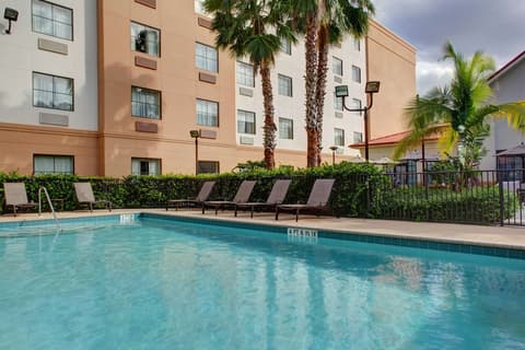 Homewood Suites West Palm Beach, Pool