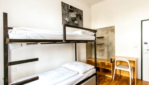 Czech Inn, Room