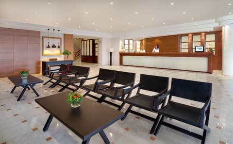 Miramare Resort & Spa, Lobby sitting area