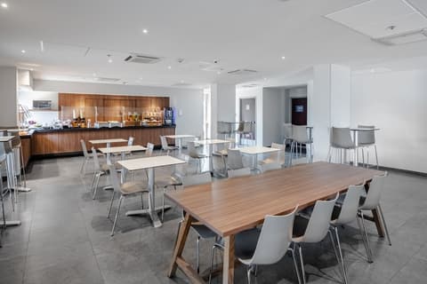 City Express by Marriott Silao Aeropuerto, Breakfast meal