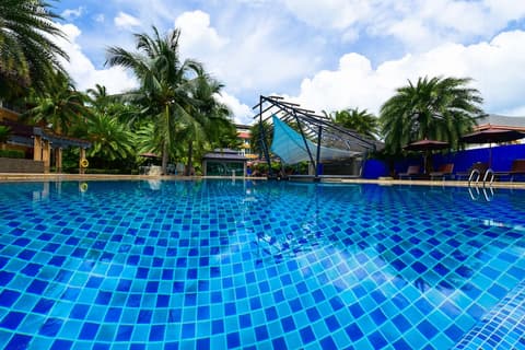 R Mar Resort and Spa, Outdoor pool