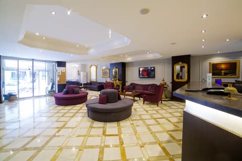 Grand Ant Hotel, Lobby