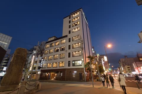 Yamatoya Honten Ryokan Osaka, Front of property