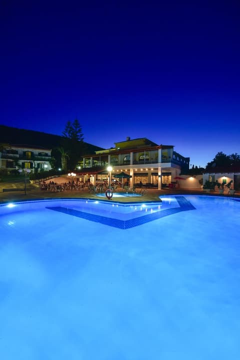 Arion Hotel, Outdoor pool