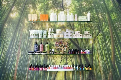 Nontas Suites, Nail salon