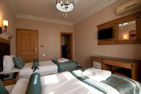 Blue Tuana Hotel, Room