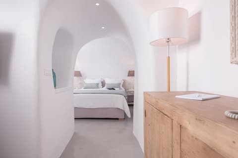 Aqua Luxury Suites, Room