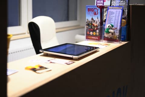 Maverick Downtown, Reception