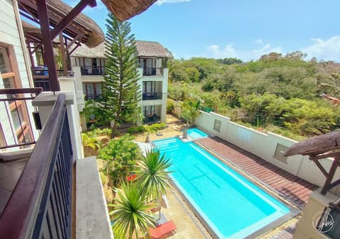 Grand Bay Suites, Private pool