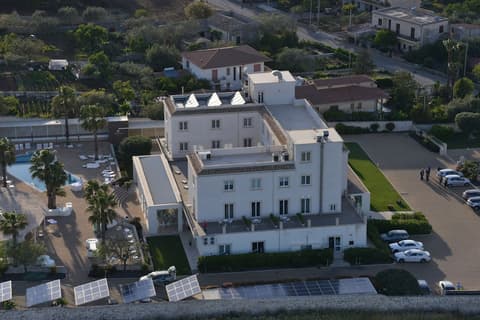 Pietre Nere Resort, Front of property