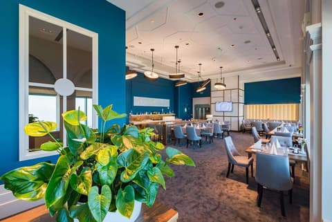 INTERNATIONAL Hotel Casino & Tower Suites, Lobby