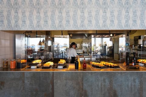 Kresten Royal Euphoria Resort, Lobby