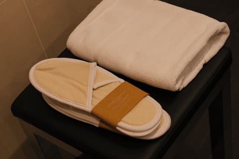 Palazzo Caracciolo Naples, Room