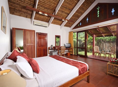 Abad Whispering Palms, Room