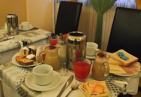 Hotel Maryelen, Breakfast area