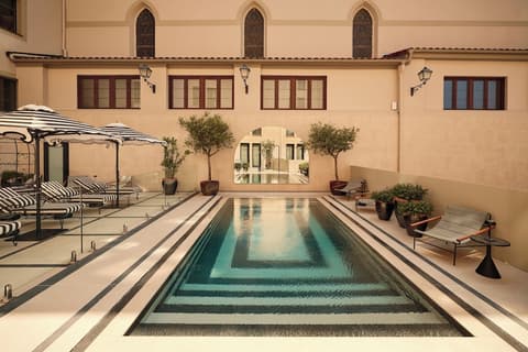 Pamplona Catedral Hotel, Outdoor pool