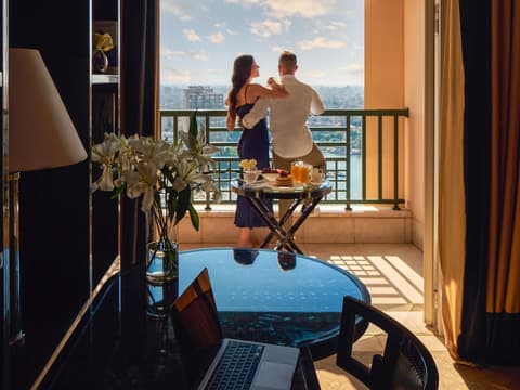 Fairmont Nile City, Cairo, Room