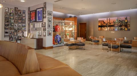 Hilton Liverpool City Centre, Lobby sitting area