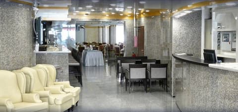 Actor Hotel Budapest, Reception