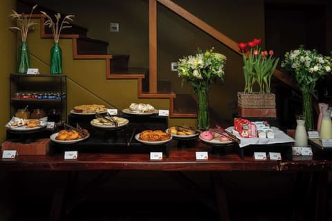 Wyndham Puerto Varas Pettra, Dining