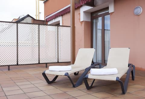 Hotel Agora Juan de Austria, Porch