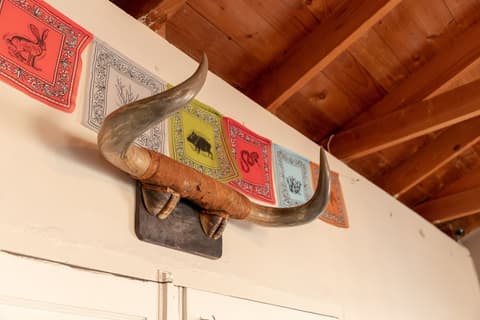 Antelope Lodge, Reception