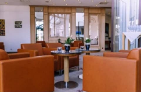 Atomis Hotel Munich Airport by Mercure, Lobby sitting area