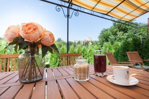 HiStory INN Unique Guest House, Terrace/patio