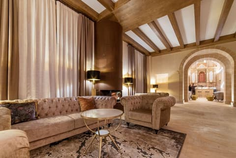 Hotel Creu de Tau Art & Spa, Lobby sitting area