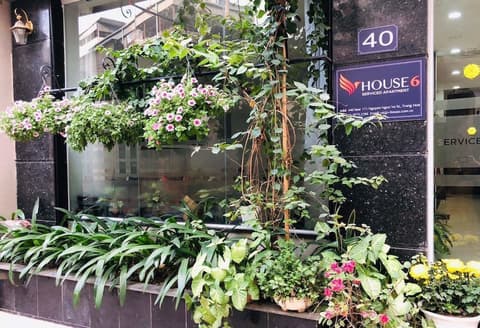 V House 6 Serviced Apartment, Front of property