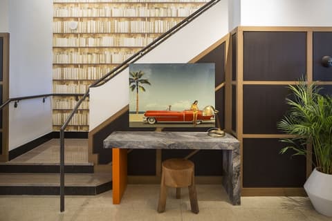 Generator Miami, Lobby