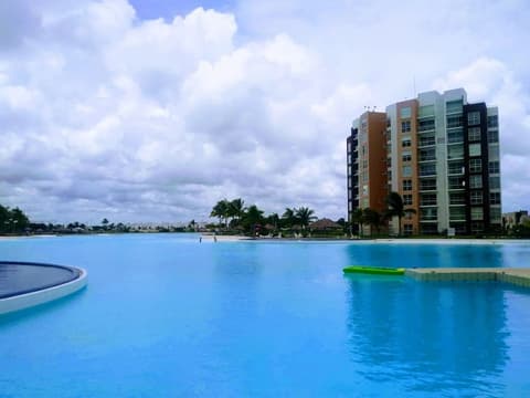 Dreams Lagoon Cancun, Pool