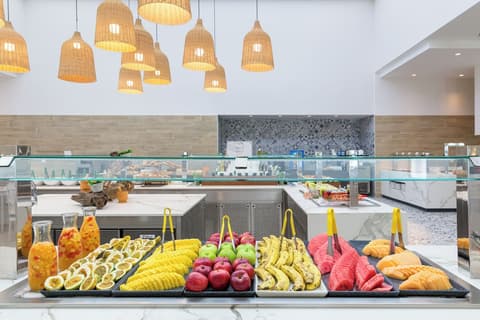 Senator Puerto Plata, Restaurant