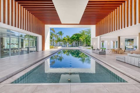 Senator Puerto Plata, Reception