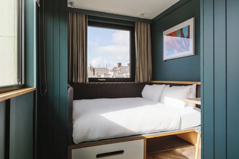 The Devlin Dublin, Room