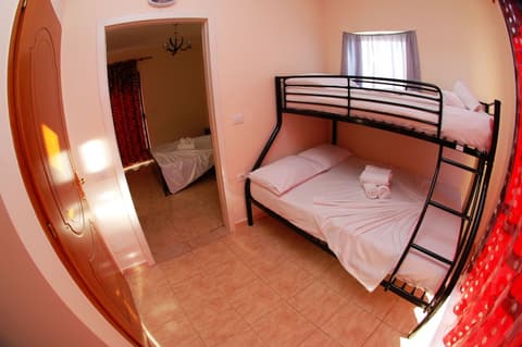 Hotel Primavera, Room