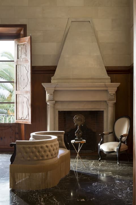 Palacio Can Marqués, Lobby sitting area