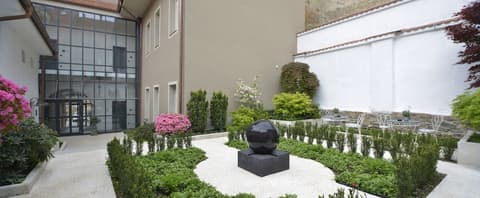 Garden Rooms, Exterior detail