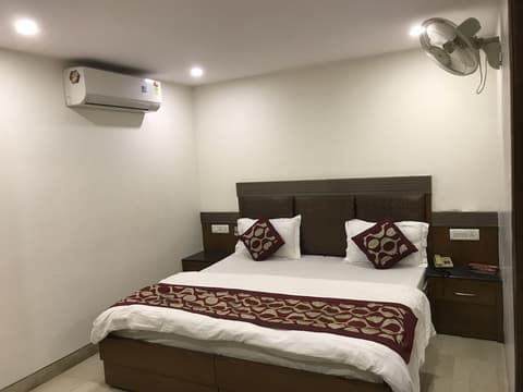 Hotel Avtar At New Delhi Railway Station, Room