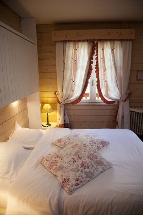 Hôtel Restaurant La Croix Jean Claude, Room