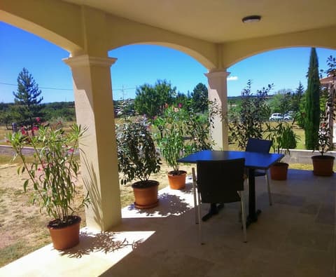 Le Jasmin, Terrace/patio