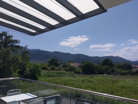 Galaxy City Hotel, Balcony