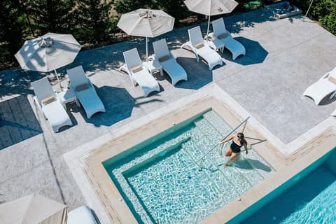 Marelen Hotel, Outdoor spa tub