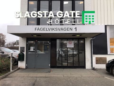 Slagsta Gate Hotell, Front of property