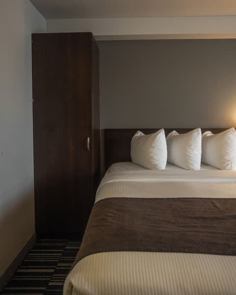 Microtel Inn and Suites by Wyndham Mont Tremblant, Room