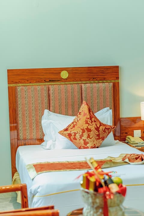 Tiffany Diamond Hotels, Room