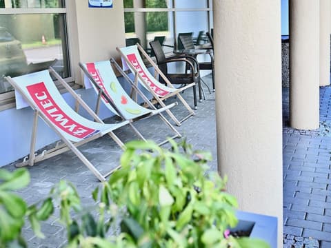 Ibis Budget Wroclaw Stadion, Miscellaneous