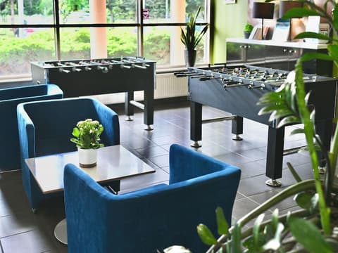 Ibis Budget Wroclaw Stadion, Exterior