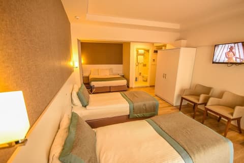 Parion House Hotel, Room